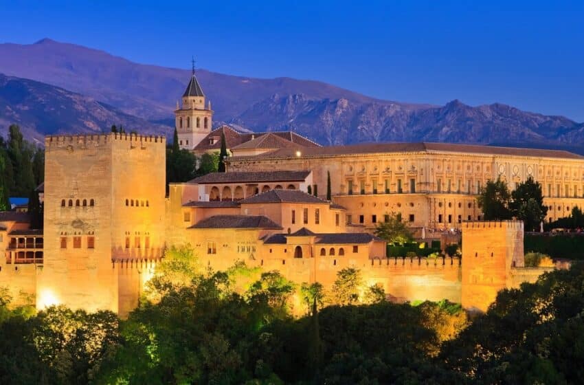 Explore The History of Granada Spain