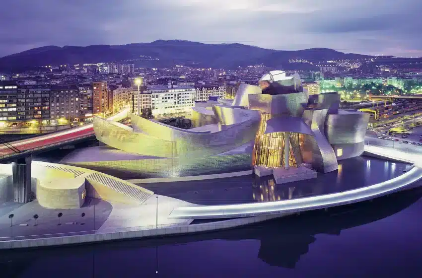  Parking Bilbao – Guggenheim Museum Bilbao with Convenient